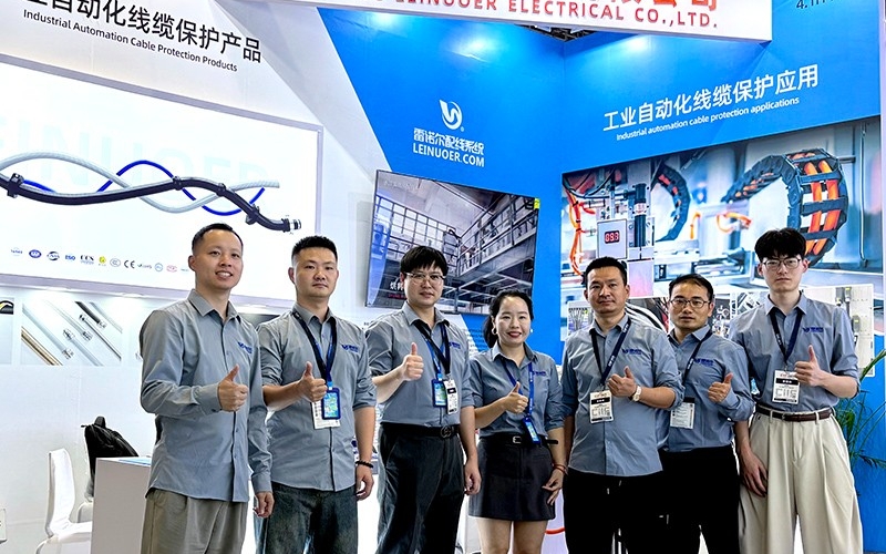 浙江雷諾爾電氣參展工博會圓滿成功，工業(yè)線纜連接保護方案收獲關(guān)注與認(rèn)可